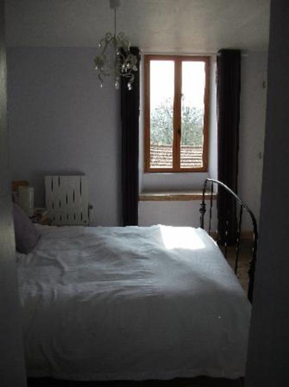 38 Friaudour Bed and Breakfast Saint-Pardoux-lʼOrtigier Værelse billede